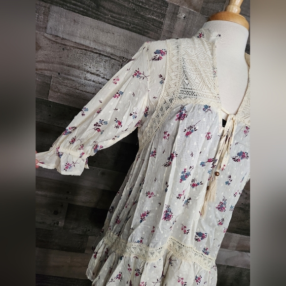Cottagecore Floral Tunic - Picture 3 of 6